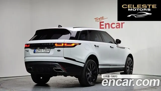 LAND ROVER Range Rover Velar 3.0 D300 R-Dynamic HSE 2018 — photo 2 sur 41