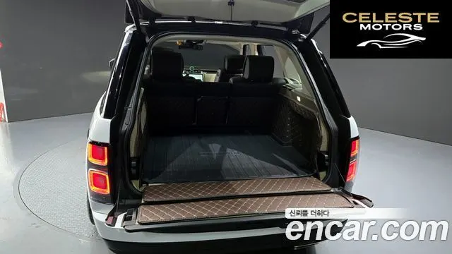 LAND ROVER Range Rover 44.4 SDV8 Vogue SE 2016 — photo 20 sur 26