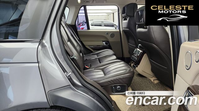 LAND ROVER Range Rover 44.4 SDV8 Vogue SE 2017 — photo 12 sur 20