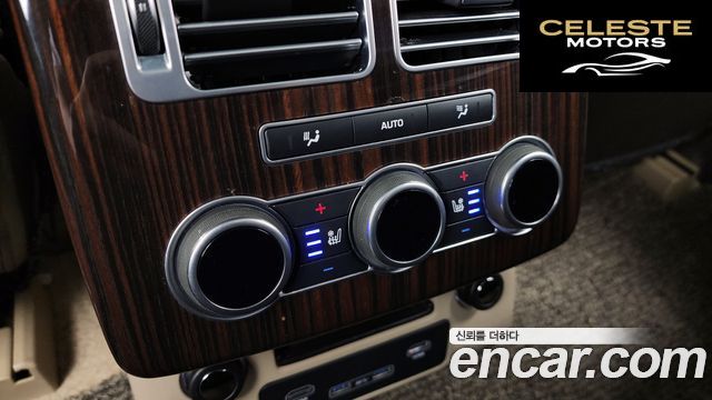 LAND ROVER Range Rover 44.4 SDV8 Vogue SE 2017 — photo 19 sur 20