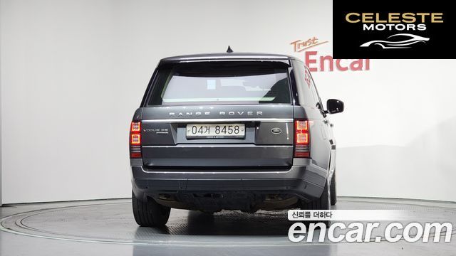 LAND ROVER Range Rover 44.4 SDV8 Vogue SE 2017 — photo 4 sur 20