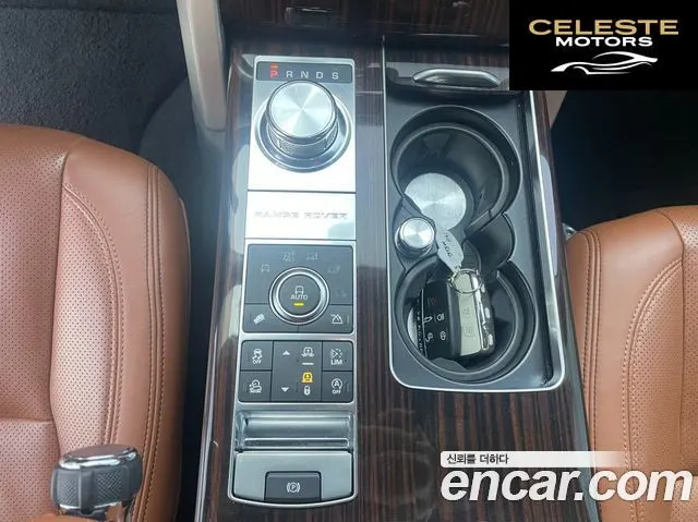 LAND ROVER Range Rover 44.4 SDV8 AB 2017 — photo 14 sur 23