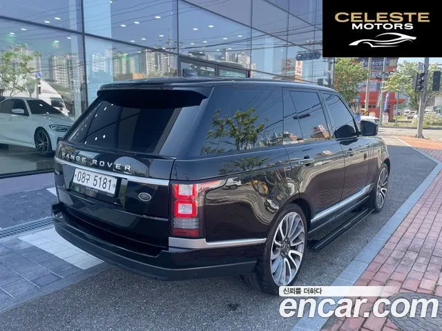 LAND ROVER Range Rover 44.4 SDV8 AB 2017 — photo 6 sur 23