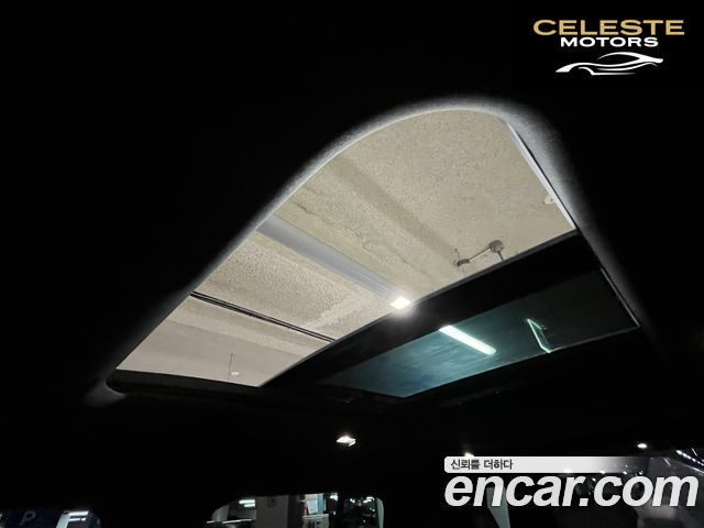 LAND ROVER Defender (L663) 130 D300 X-Dynamic HSE 2023 — photo 15 sur 25
