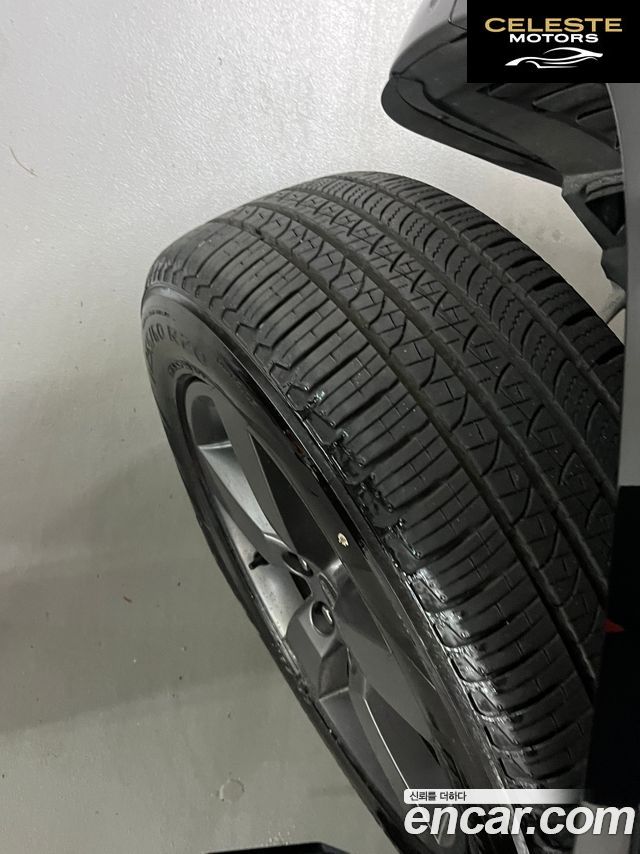 LAND ROVER Defender (L663) 130 D300 X-Dynamic HSE 2023 — photo 19 sur 25