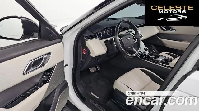 LAND ROVER Range Rover Velar 3.0 D300 R-Dynamic SE 2018 — photo 13 sur 32