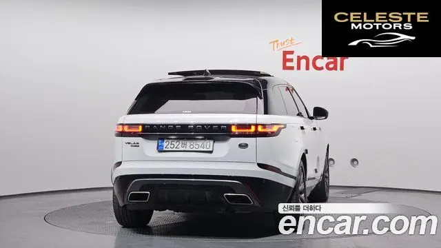 LAND ROVER Range Rover Velar 3.0 D300 R-Dynamic SE 2018 — photo 4 sur 32