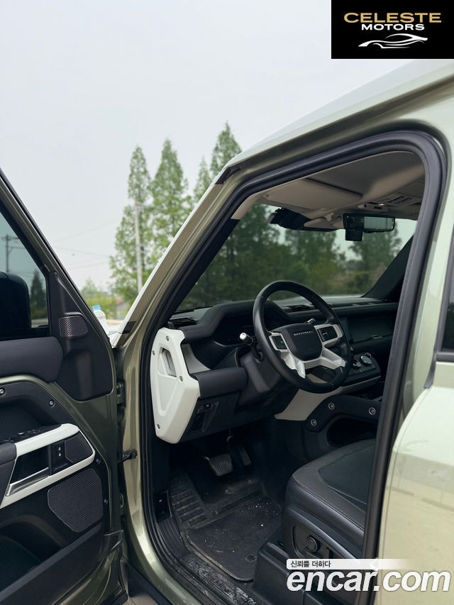 LAND ROVER Defender (L663) 110 D240 SE 2020 — photo 6 sur 10