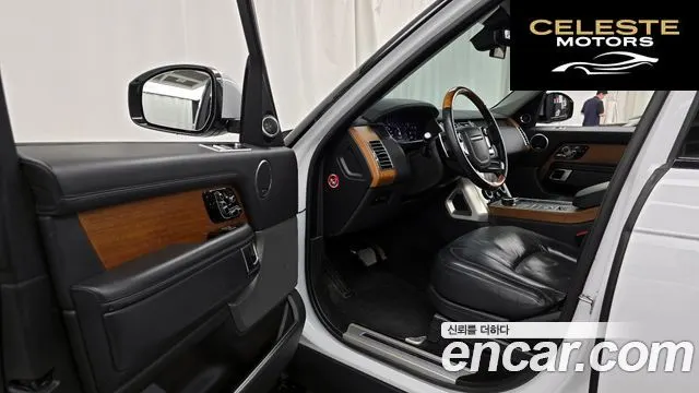 LAND ROVER Range Rover 44.4 SDV8 AB 2020 — photo 10 sur 20