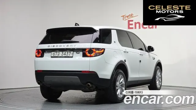 LAND ROVER Discovery Sport 2.0 TD4 SE 2017 — photo 2 sur 36