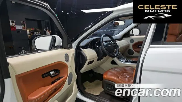LAND ROVER Range Rover Evoque 2.2 SD4 2013 — photo 10 sur 20