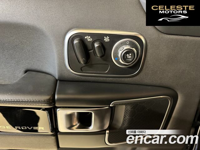 LAND ROVER Range Rover 4.4 TDV8 Vogue 2012 — photo 17 sur 17