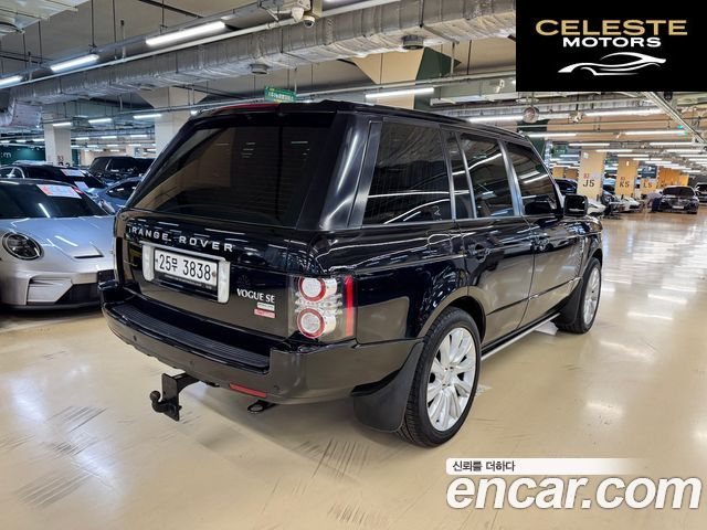 LAND ROVER Range Rover 4.4 TDV8 Vogue 2012 — photo 2 sur 17
