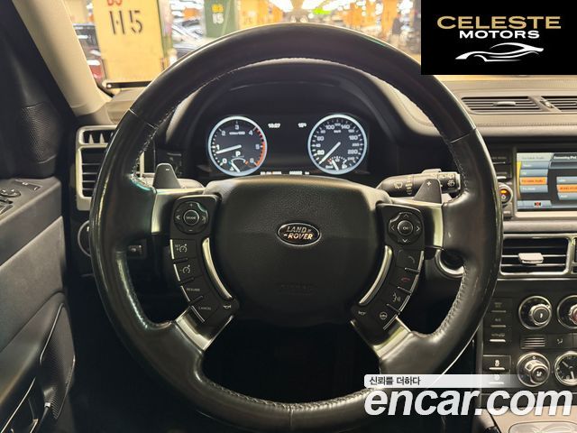 LAND ROVER Range Rover 4.4 TDV8 Vogue 2012 — photo 7 sur 17