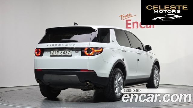 LAND ROVER Discovery Sport 2.0 TD4 SE 2017 — photo 2 sur 36