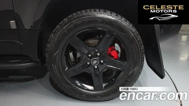 LAND ROVER Defender (L663) 90 D250 X-Dynamic SE 2025 — photo 6 sur 40