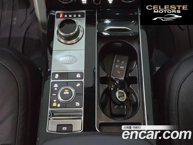 LAND ROVER Range Rover 45.0 SC SV AB Dynamic 2019 — photo 13 sur 26