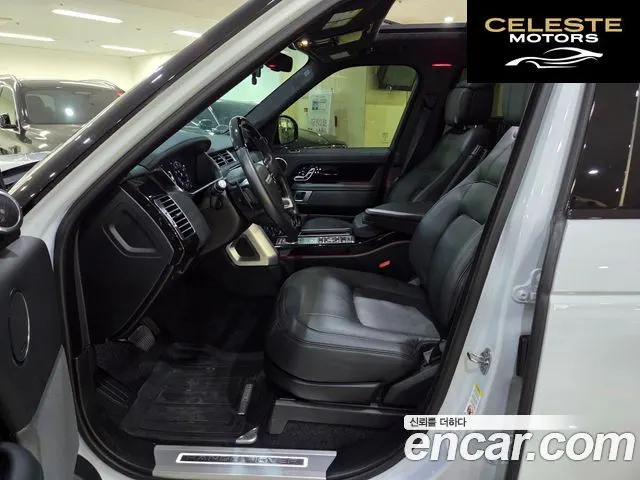 LAND ROVER Range Rover 45.0 SC SV AB Dynamic 2019 — photo 6 sur 26