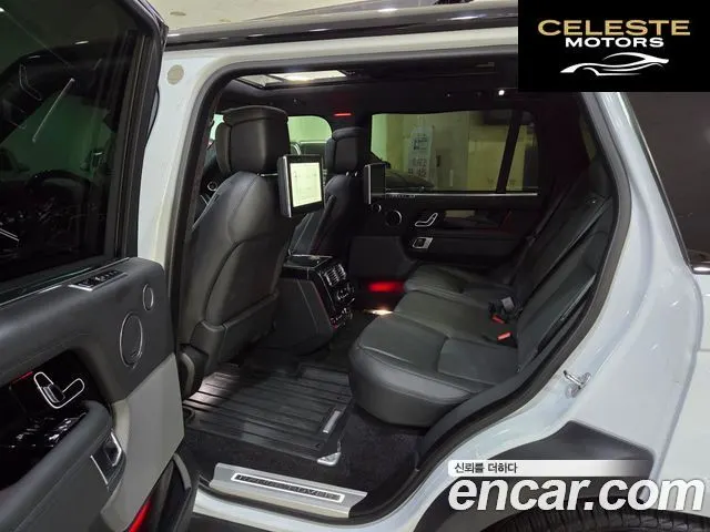 LAND ROVER Range Rover 45.0 SC SV AB Dynamic 2019 — photo 7 sur 26