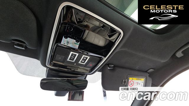 LAND ROVER Range Rover Velar 3.0 D300 R-Dynamic HSE 2018 — photo 28 sur 41