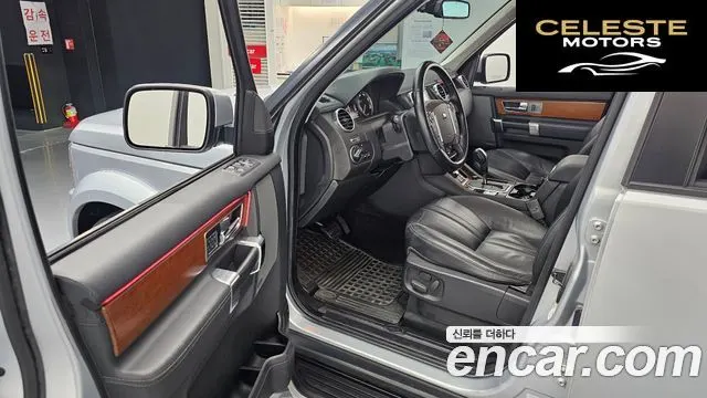 LAND ROVER Discovery 4 3.0 SDV6 SE 2011 — photo 10 sur 20