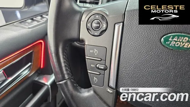 LAND ROVER Discovery 4 3.0 SDV6 SE 2011 — photo 17 sur 20