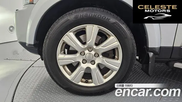 LAND ROVER Discovery 4 3.0 SDV6 SE 2011 — photo 5 sur 20