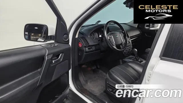 LAND ROVER 2 2.2 SD4 XS 2015 — photo 10 sur 20