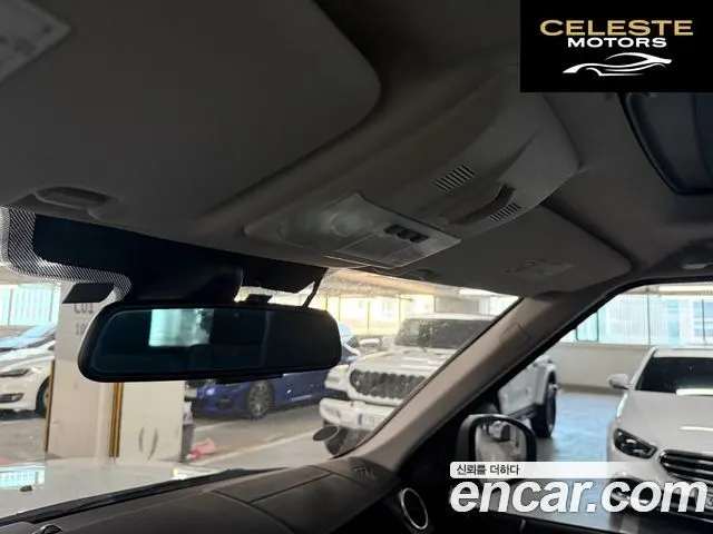 LAND ROVER Discovery 4 3.0 SDV6 SE 2016 — photo 16 sur 26