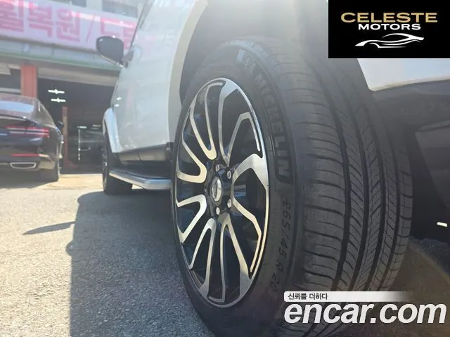 LAND ROVER Discovery 4 3.0 SDV6 SE 2014 — photo 5 sur 26