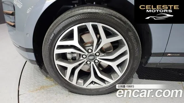 LAND ROVER Range Rover Evoque 2D180 First Edition 2020 — photo 5 sur 32
