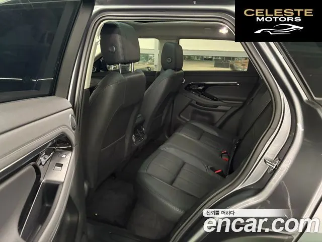 LAND ROVER Range Rover Evoque 2P250 SE 2021 — photo 17 sur 26