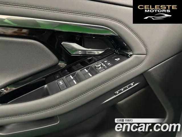 LAND ROVER Range Rover Evoque 2P250 SE 2021 — photo 18 sur 26