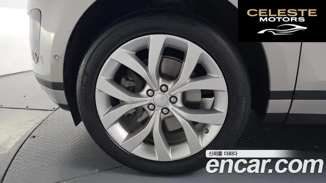 LAND ROVER Range Rover Evoque 2P250 SE 2020 — photo 5 sur 39