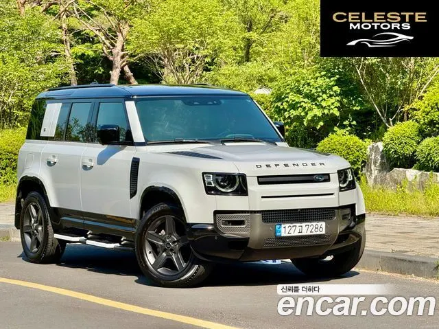 LAND ROVER Defender (L663) 110 P300 X-Dynamic SE 2023 — photo 18 sur 22