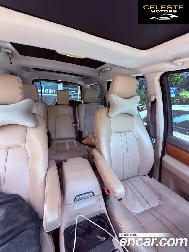 LAND ROVER Discovery 4 3.0 SDV6 SE 2016 — photo 10 sur 26