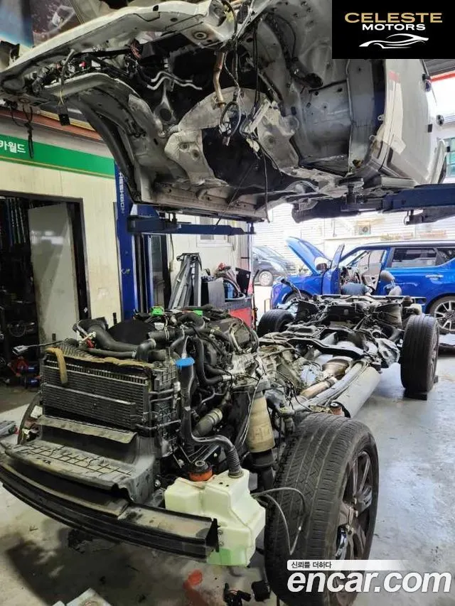 LAND ROVER Discovery 4 3.0 SDV6 SE 2016 — photo 18 sur 26