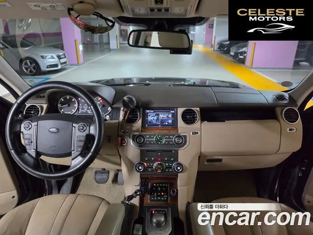 LAND ROVER Discovery 4 3.0 SDV6 SE 2016 — photo 11 sur 26