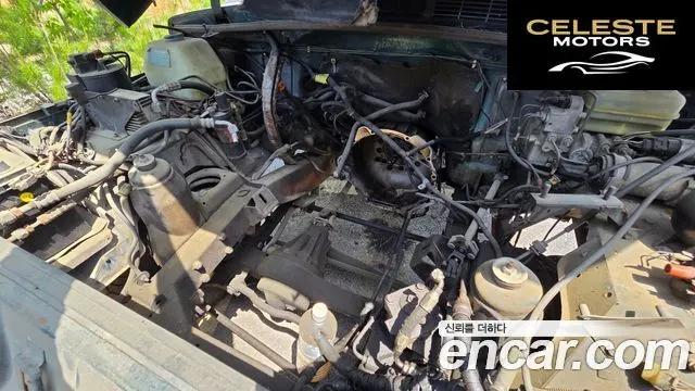 LAND ROVER Range Rover STANDARD 2024 — photo 16 sur 25
