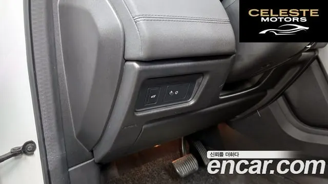 LAND ROVER Discovery Sport 2.0 TD4 SE 2019 — photo 27 sur 31