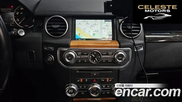 LAND ROVER Discovery 4 3.0 SDV6 SE 2012 — photo 13 sur 20