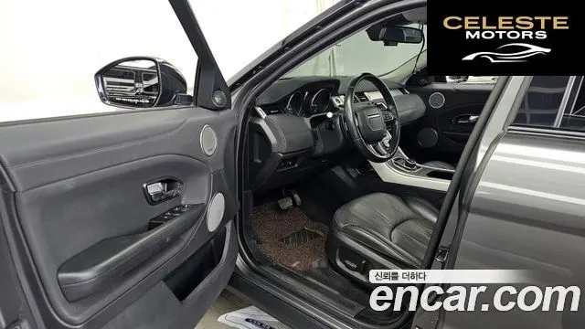 LAND ROVER Range Rover Evoque 2.0 TD4 SE 2019 — photo 13 sur 31