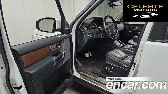 LAND ROVER Discovery 4 3.0 SDV6 HSE 2016 — photo 10 sur 20