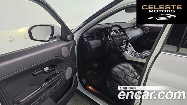 LAND ROVER Range Rover Evoque 2.2 SD4 2013 — photo 10 sur 26