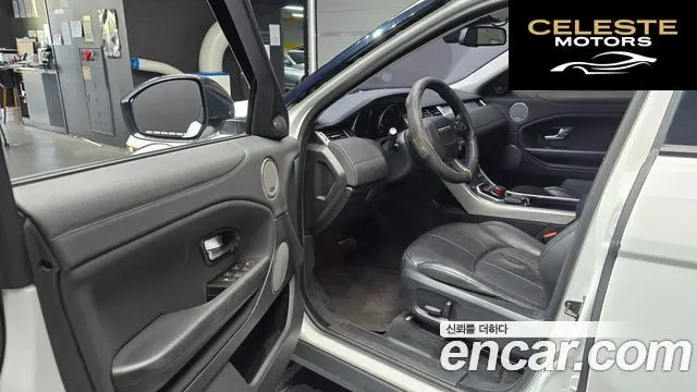LAND ROVER Range Rover Evoque 2.0 TD4 SE 2018 — photo 13 sur 30