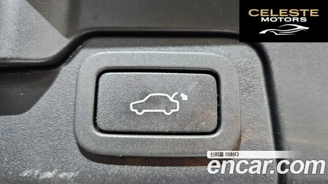 LAND ROVER Range Rover Evoque 2.0 TD4 SE 2018 — photo 30 sur 30