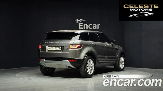 LAND ROVER Range Rover Evoque 2.0 TD4 SE 2019 — photo 2 sur 31