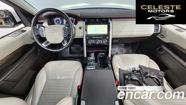 LAND ROVER Discovery 5 3.0 TD6 HSE Luxury 2018 — photo 10 sur 36