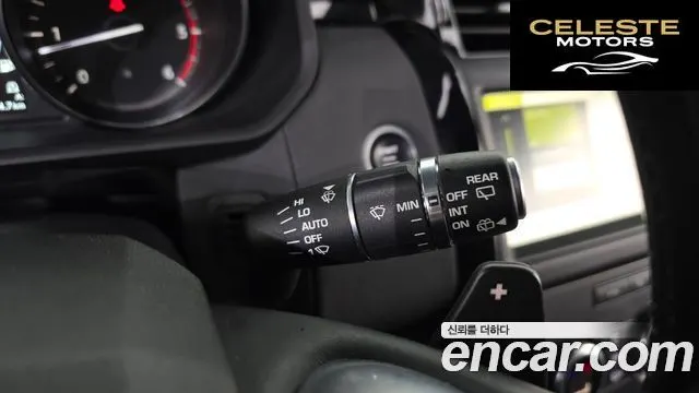 LAND ROVER Discovery 5 2.0 SD4 SE 2018 — photo 25 sur 35
