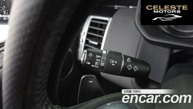 LAND ROVER Discovery 5 2.0 SD4 SE 2018 — photo 31 sur 35
